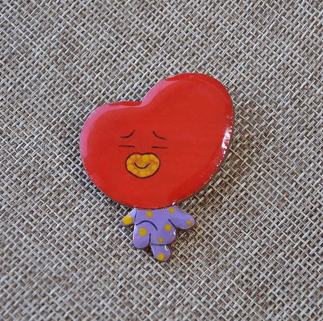 Значок из дерева "Сердце" в интернет-магазине Своими Руками
