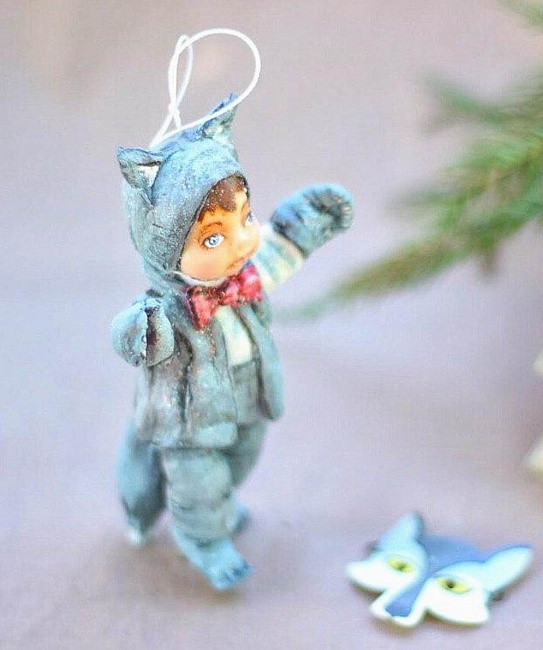 Ватная игрушка "Малыш в костюме волка" в интернет-магазине Своими Руками