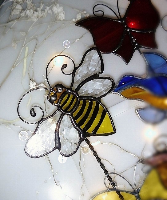 Мини витраж из стекла "Пчелка" в интернет-магазине Своими Руками