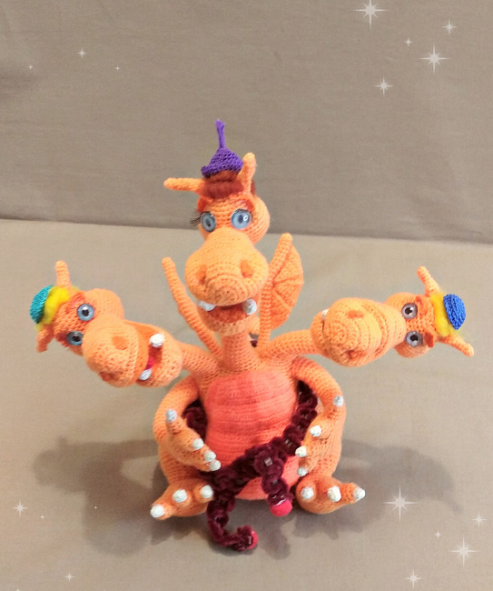 Вязаная игрушка "Змей Горыныч" в интернет-магазине Своими Руками