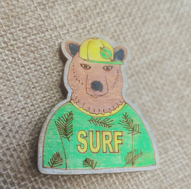 Значок из дерева "SURF" в интернет-магазине Своими Руками
