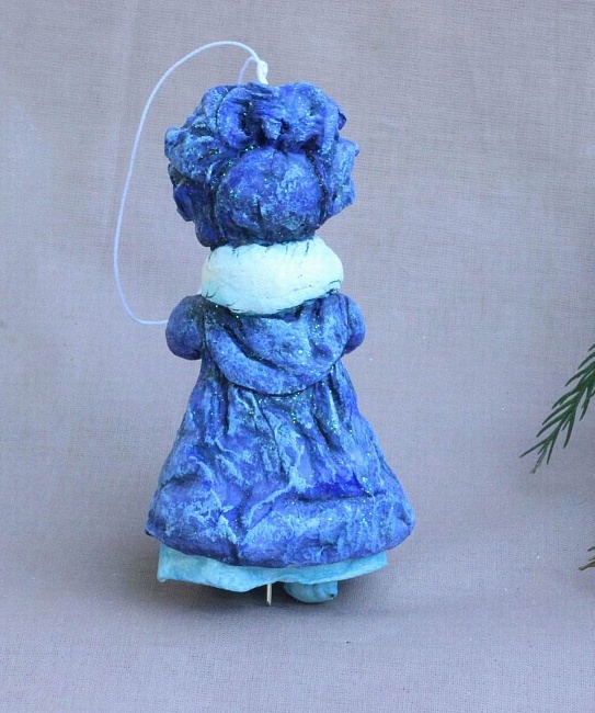 Ватная игрушка "Маленькая леди в синем" в интернет-магазине Своими Руками