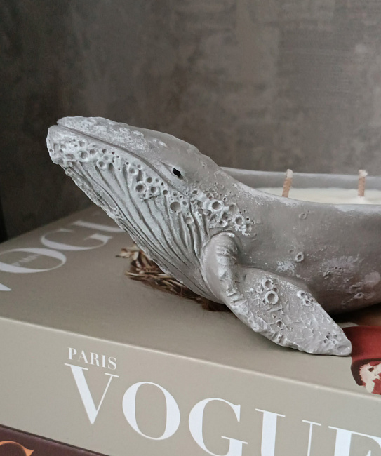 Свеча в гипсовом подсвечнике "Волшебный кит" в интернет-магазине Своими Руками