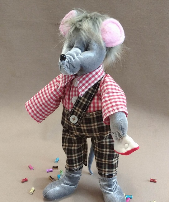 Текстильная игрушка "Мистер Мышь" в интернет-магазине Своими Руками